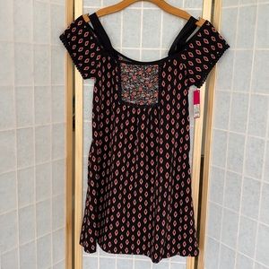 NWT Short Black Printed Dress w/Open Shoulders